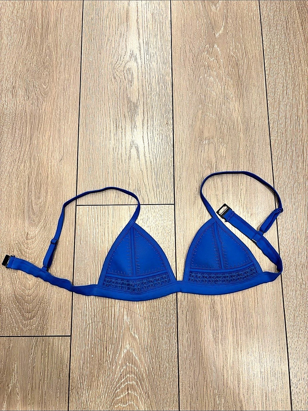 2016 Triangl Color Block Bikini Top in Blue Size Small